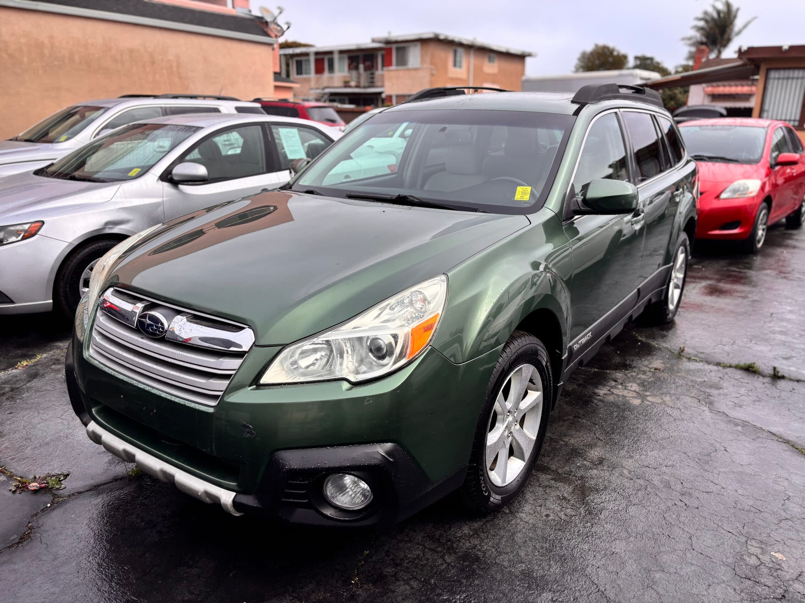 2013 Subaru Outback LIMITED thumbnail 2