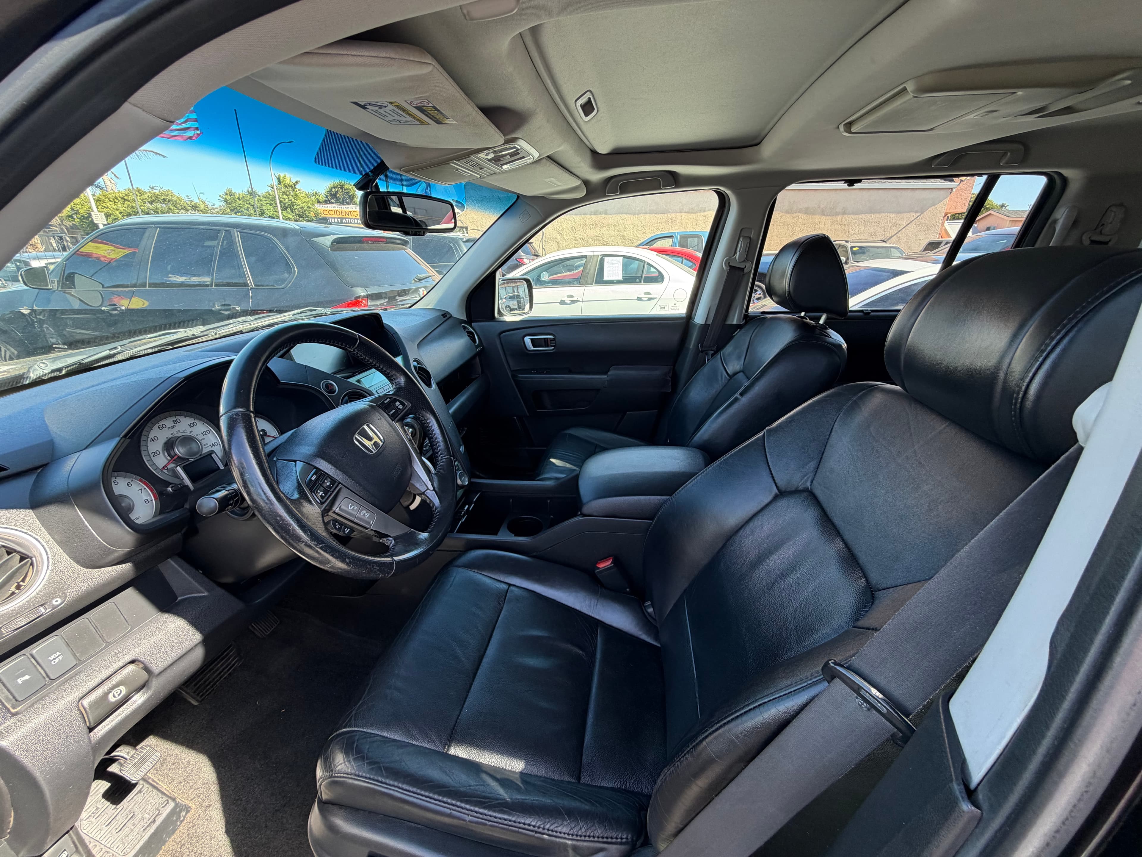 2011 Honda PILOT TOURING thumbnail 6